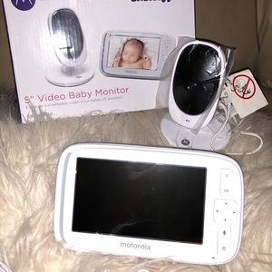 5” Motorola video baby monitor NEW